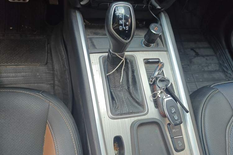 Used Geely Auto Vision X6 2016 1.3T CVT Luxury Model Gear Lever