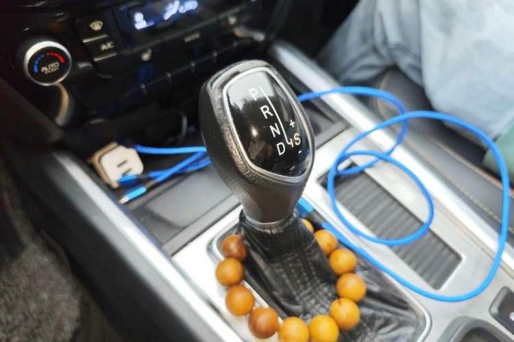 Used Geely Auto Vision X6 2016 1.3T CVT Flagship Model Gear Lever