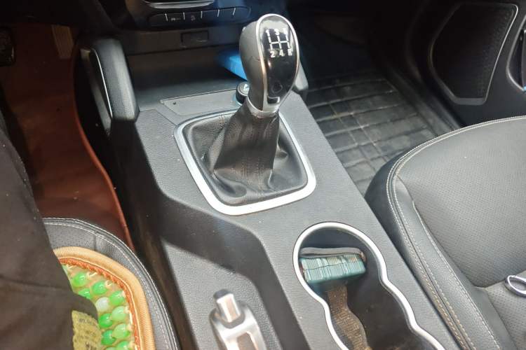 Used Geely Auto Vision X6 2016 1.8L Manual Luxury Model Gear Lever
