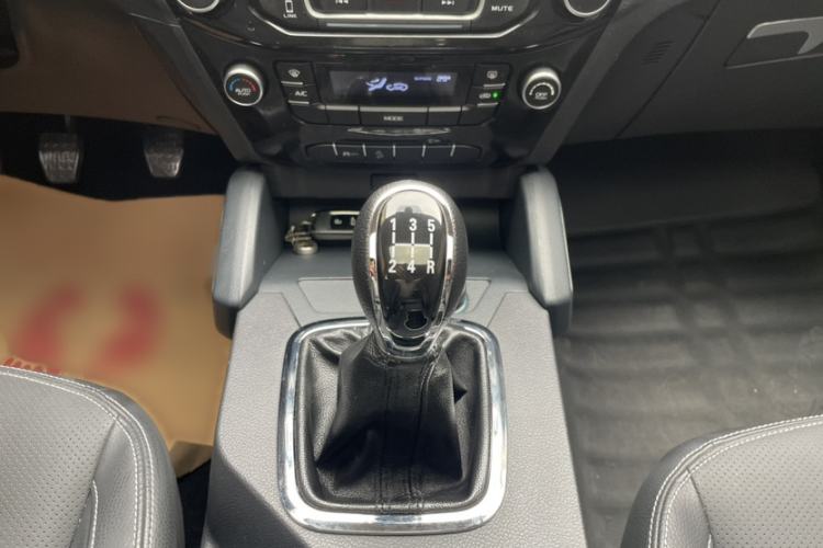 Used Geely Auto Vision X6 2016 1.8L Manual Luxury Model Gear Lever