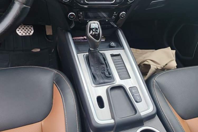 Used Geely Auto Vision X6 2016 1.3T CVT Flagship Model Gear Lever