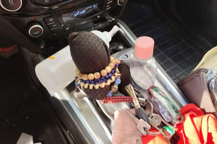 Used Geely Auto Vision X6 2016 1.3T CVT Flagship Model Gear Lever