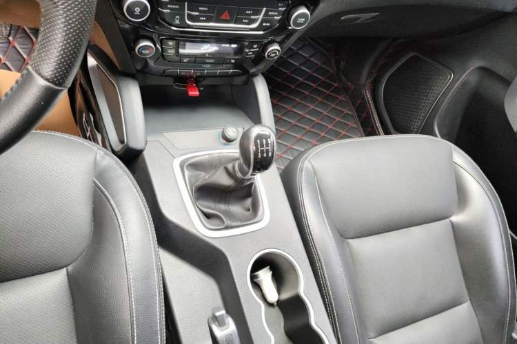 Used Geely Auto Vision X6 2016 1.8L Manual Luxury Model Gear Lever