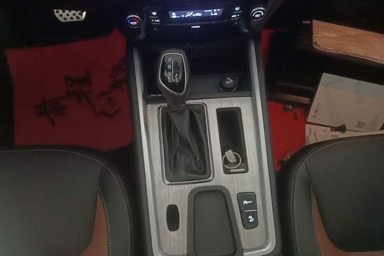 Used Geely Auto Vision X6 2016 1.3T CVT Luxury Model Gear Lever