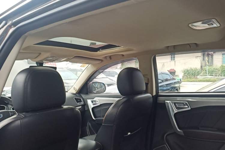 Used Geely Auto Vision X6 2016 1.3T CVT Luxury Model Headliner