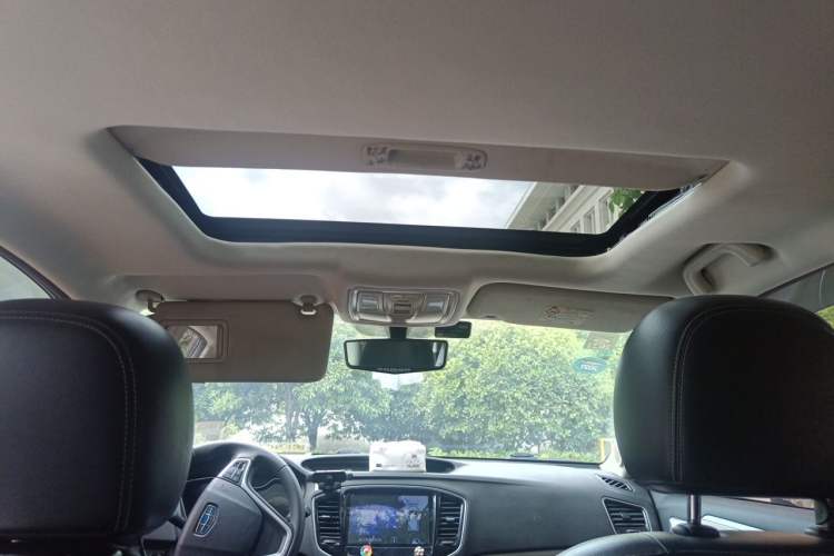 Used Geely Auto Vision X6 2016 1.8L Manual Luxury Model Headliner