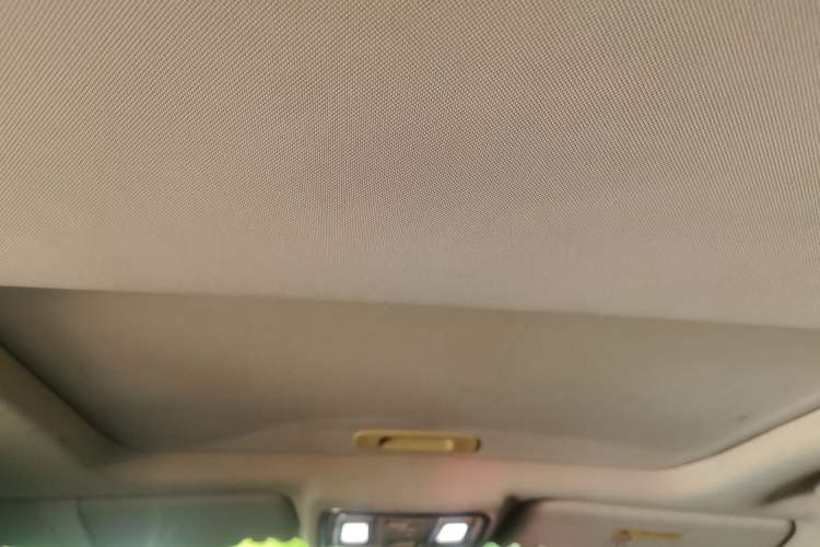 Used Geely Auto Vision X6 2016 1.3T CVT Flagship Model Headliner