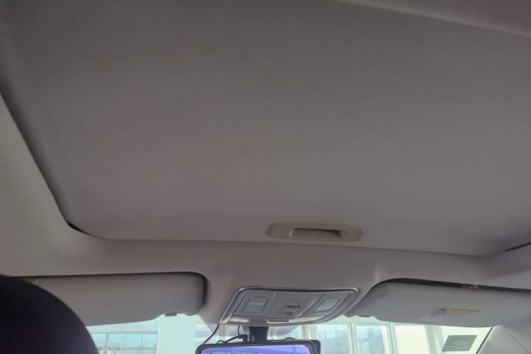 Used Geely Auto Vision X6 2016 1.3T CVT Flagship Model Headliner