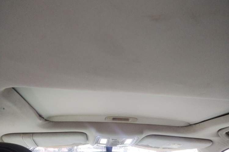 Used Geely Auto Vision X6 2016 1.8L Manual Luxury Model Headliner