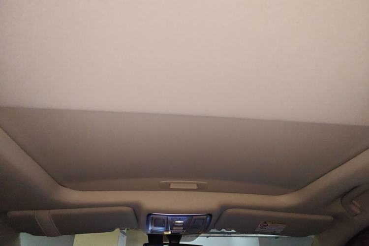 Used Geely Auto Vision X6 2016 1.3T CVT Flagship Model Headliner