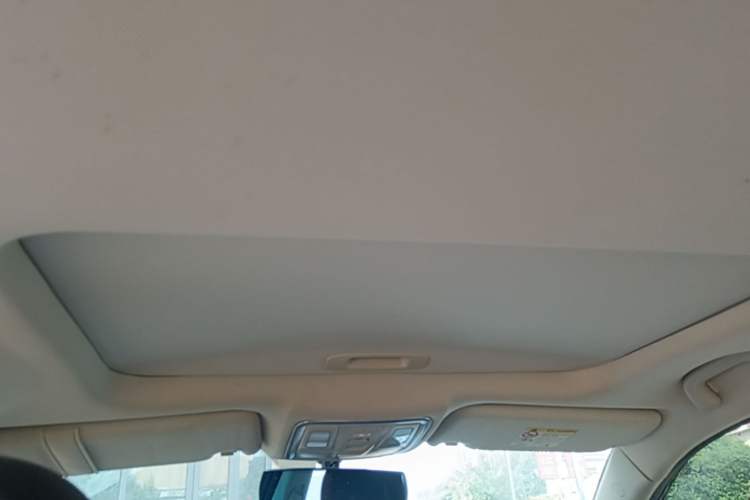 Used Geely Auto Vision X6 2016 1.3T CVT Flagship Model Headliner