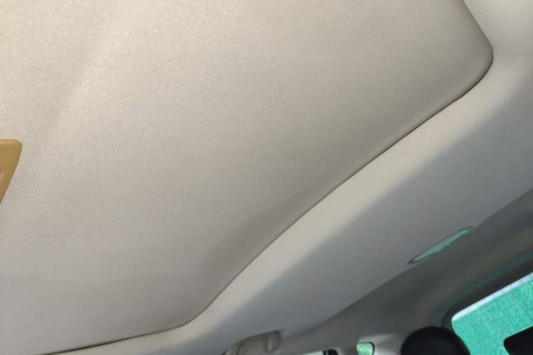 Used Geely Auto Vision X6 2016 1.3T CVT Flagship Model Headliner
