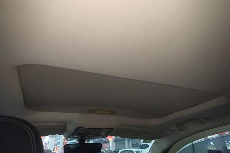 Used Geely Auto Vision X6 2016 1.8L Manual Luxury Model Headliner