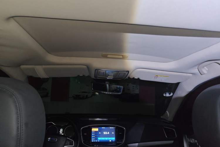 Used Geely Auto Vision X6 2016 1.3T CVT Flagship Model Headliner