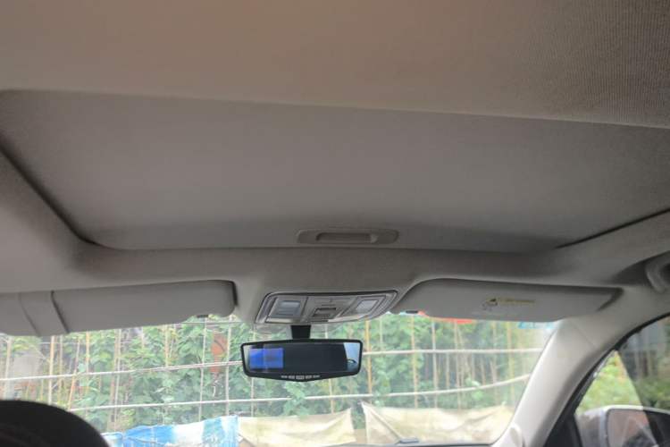 Used Geely Auto Vision X6 2016 1.8L Manual Luxury Model Headliner