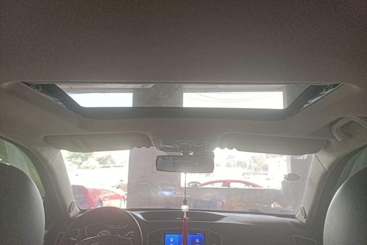 Used Geely Auto Vision X6 2016 1.3T CVT Luxury Model Headliner
