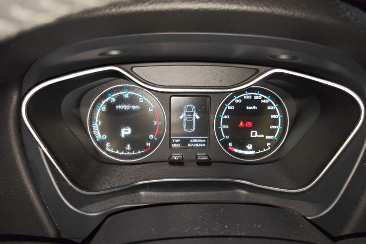 Used Geely Auto Vision X6 2016 1.3T CVT Luxury Model Instrument Cluster