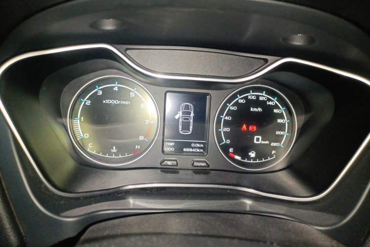 Used Geely Auto Vision X6 2016 1.8L Manual Luxury Model Instrument Cluster