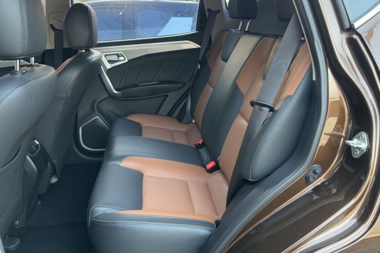 Used Geely Auto Vision X6 2016 1.3T CVT Luxury Model Interior 1