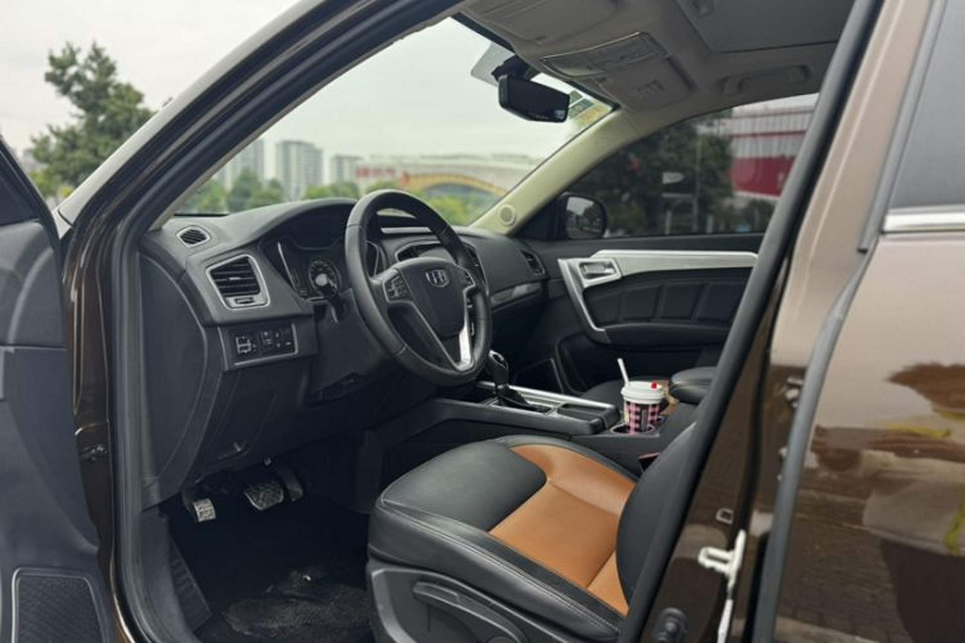 Used Geely Auto Vision X6 2016 1.3T CVT Luxury Model Interior 2