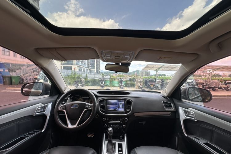 Used Geely Auto Vision X6 2016 1.3T CVT Flagship Model Interior 2
