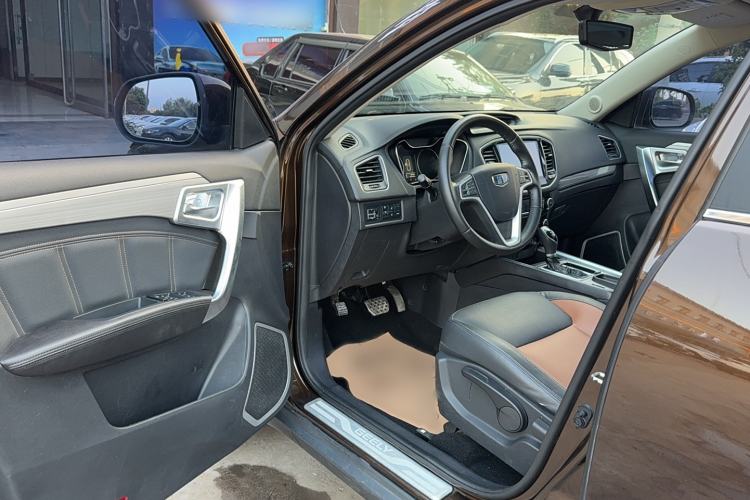Used Geely Auto Vision X6 2016 1.3T CVT Luxury Model Interior 2