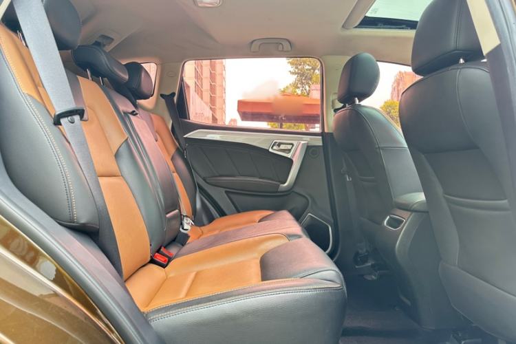 Used Geely Auto Vision X6 2016 1.3T CVT Flagship Model Interior 2