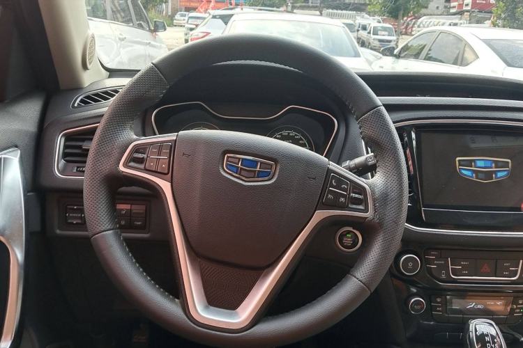 Used Geely Auto Vision X6 2016 1.3T CVT Luxury Model Interior 2