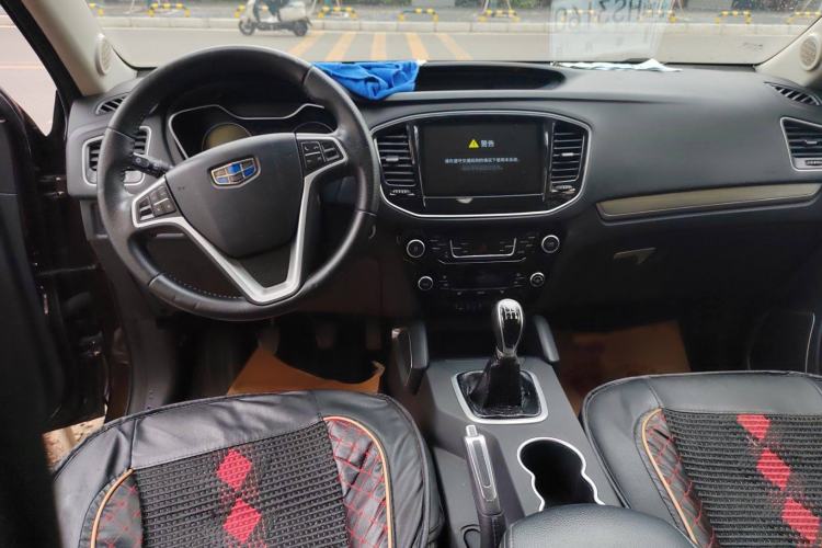 Used Geely Auto Vision X6 2016 1.8L Manual Luxury Model Interior 3