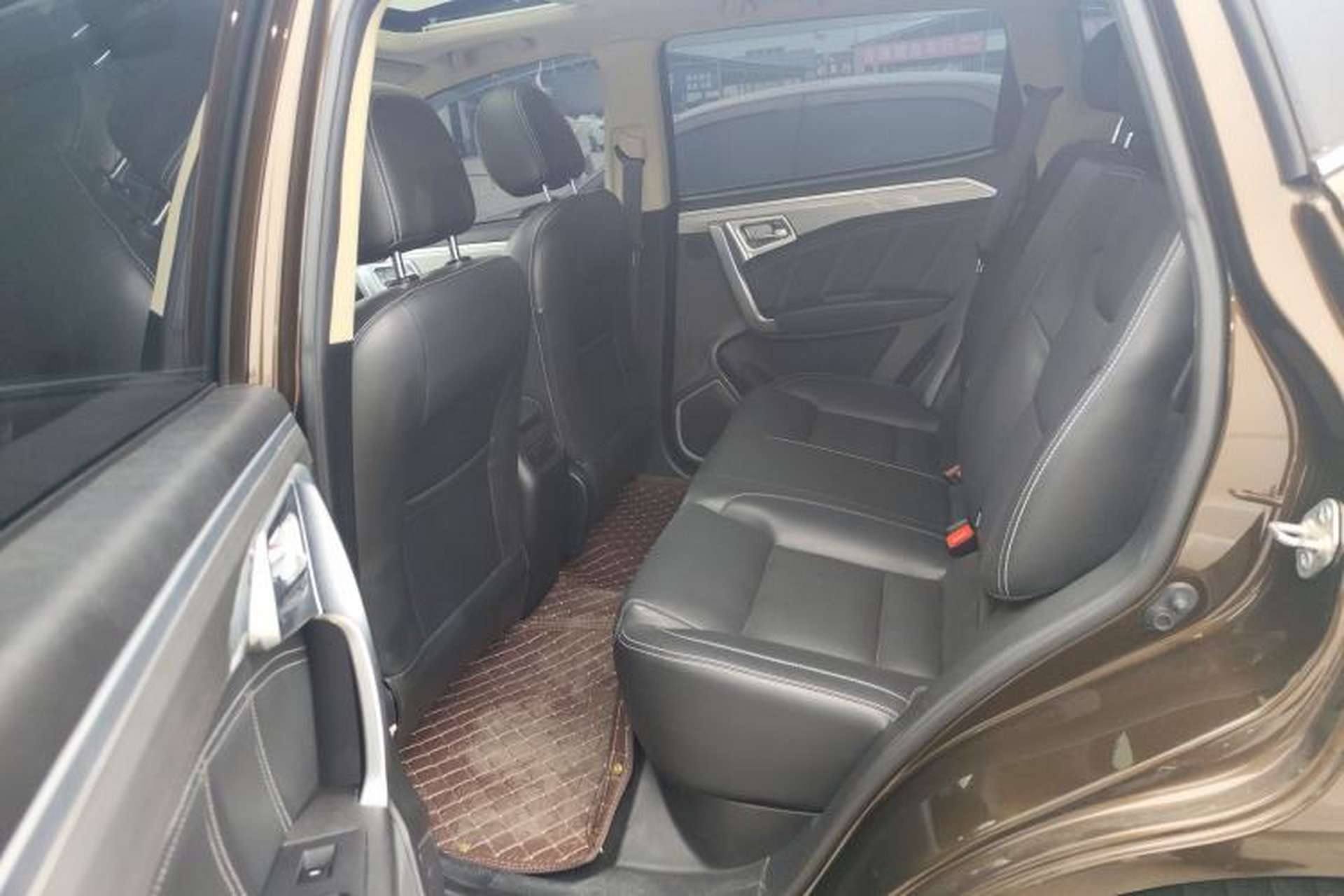 Used Geely Auto Vision X6 2016 1.8L Manual Luxury Model Interior 4
