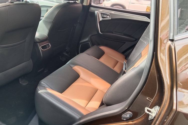 Used Geely Auto Vision X6 2016 1.3T CVT Luxury Model Interior 6