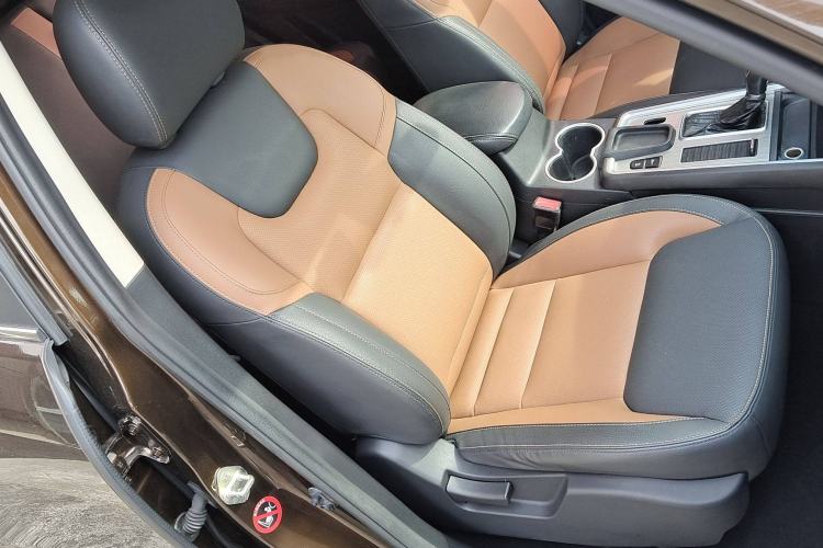 Used Geely Auto Vision X6 2016 1.3T CVT Luxury Model Interior 8