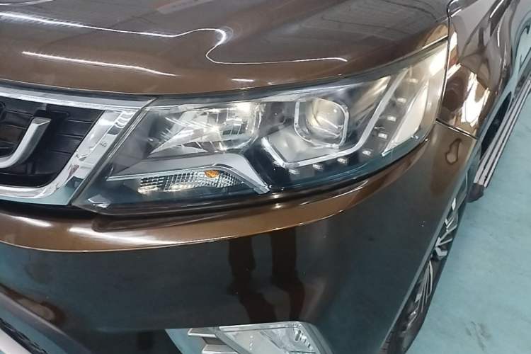 Used Geely Auto Vision X6 2016 1.8L Manual Luxury Model Left Front Headlight