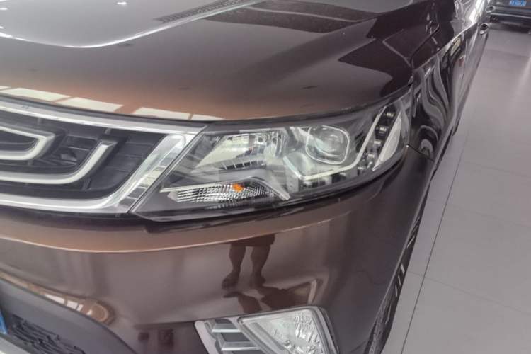 Used Geely Auto Vision X6 2016 1.3T CVT Flagship Model Left Front Headlight