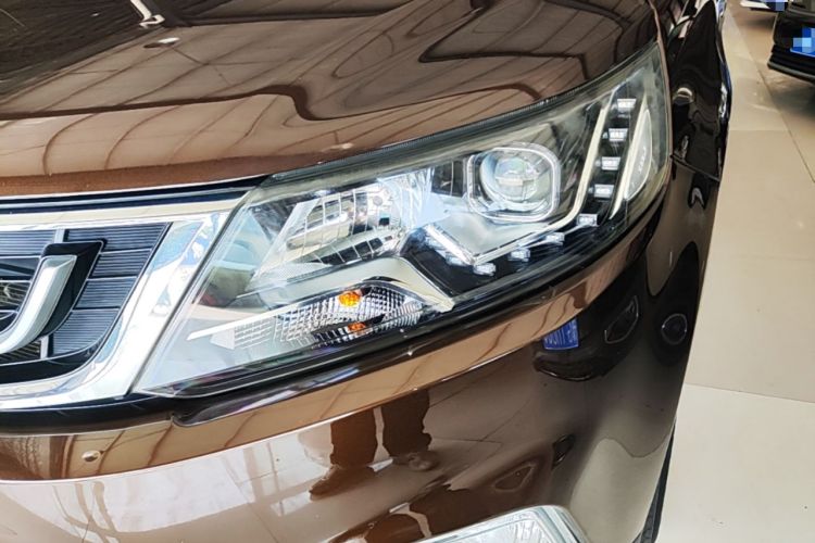 Used Geely Auto Vision X6 2016 1.8L Manual Luxury Model Left Front Headlight