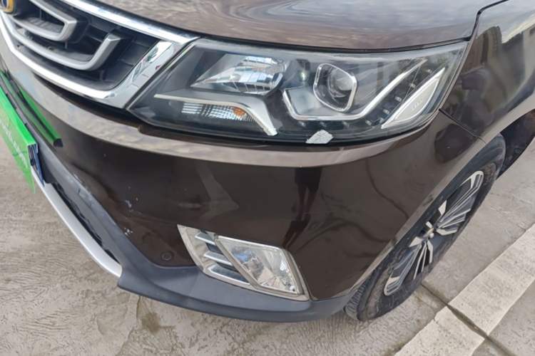 Used Geely Auto Vision X6 2016 1.3T CVT Flagship Model Left Front Headlight