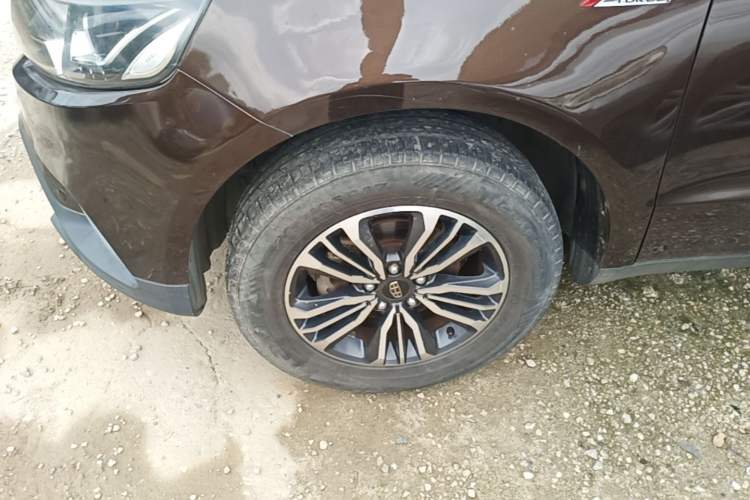 Used Geely Auto Vision X6 2016 1.3T CVT Luxury Model Left Front Wheel Hub