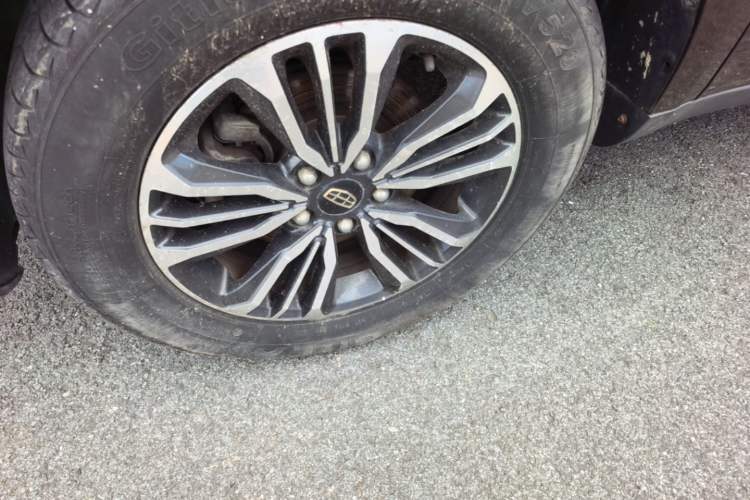 Used Geely Auto Vision X6 2016 1.8L Manual Luxury Model Left Front Wheel Hub