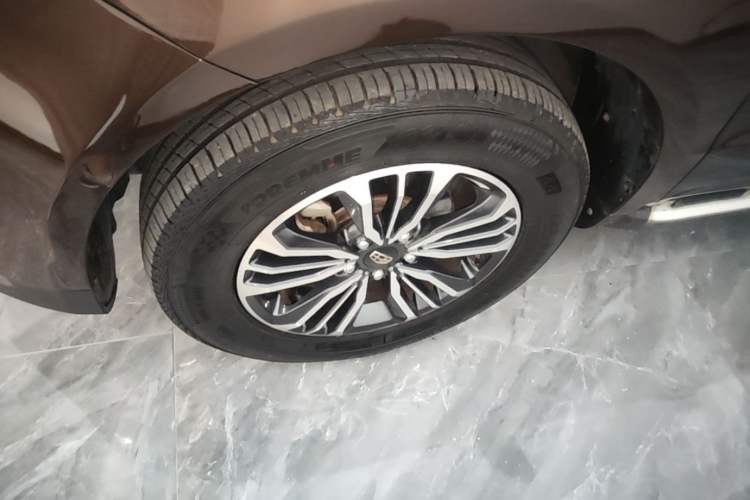 Used Geely Auto Vision X6 2016 1.3T CVT Flagship Model Left Front Wheel Hub