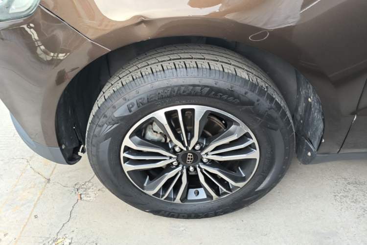 Used Geely Auto Vision X6 2016 1.8L Manual Luxury Model Left Front Wheel Hub