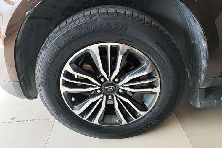 Used Geely Auto Vision X6 2016 1.8L Manual Luxury Model Left Front Wheel Hub