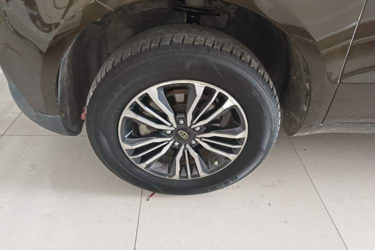 Used Geely Auto Vision X6 2016 1.3T CVT Luxury Model Left Front Wheel Hub