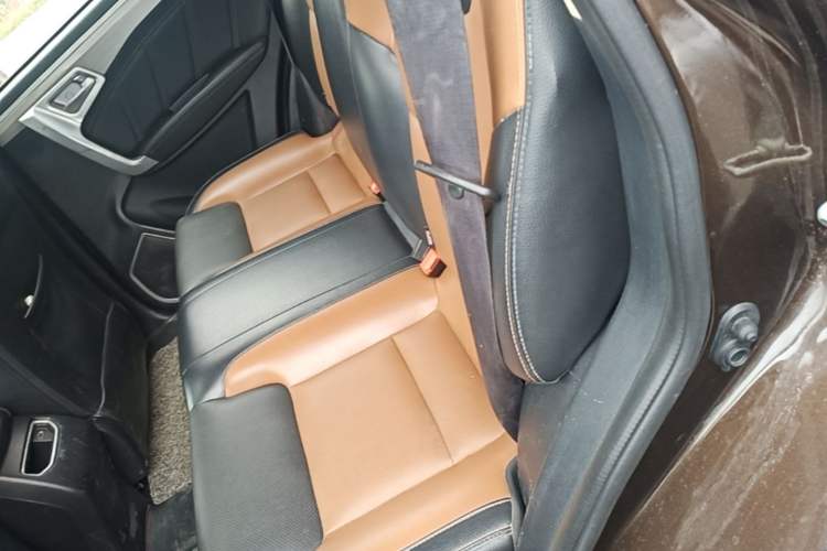 Used Geely Auto Vision X6 2016 1.3T CVT Luxury Model Left Rear Seat