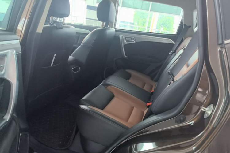 Used Geely Auto Vision X6 2016 1.3T CVT Flagship Model Left Rear Seat