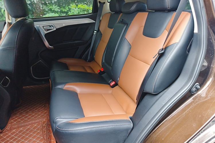 Used Geely Auto Vision X6 2016 1.3T CVT Flagship Model Left Rear Seat