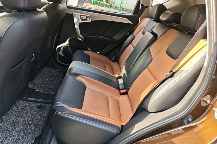 Used Geely Auto Vision X6 2016 1.3T CVT Flagship Model Left Rear Seat