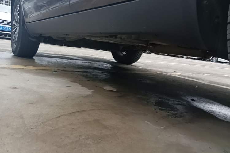 Used Geely Auto Vision X6 2016 1.3T CVT Flagship Model Left Side Sill