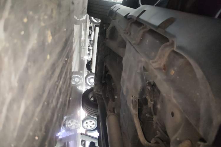 Used Geely Auto Vision X6 2016 1.3T CVT Flagship Model Left Side Sill