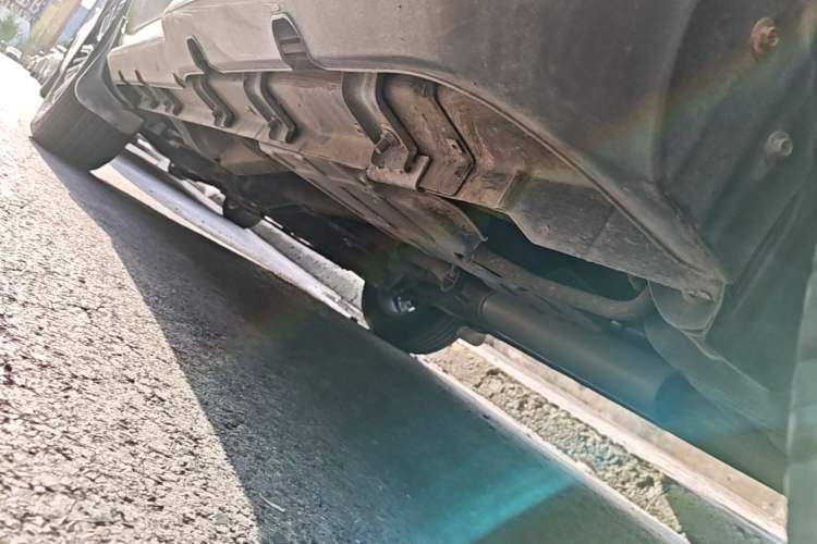 Used Geely Auto Vision X6 2016 1.3T CVT Flagship Model Left Side Sill