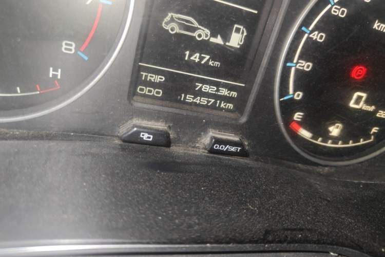 Used Geely Auto Vision X6 2016 1.3T CVT Luxury Model Odometer Close Up